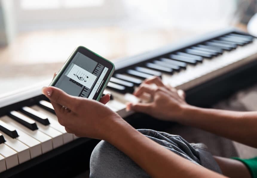 9 Best Roland Keyboards – Impressive Sound Quality and Effects! (Fall 2022)