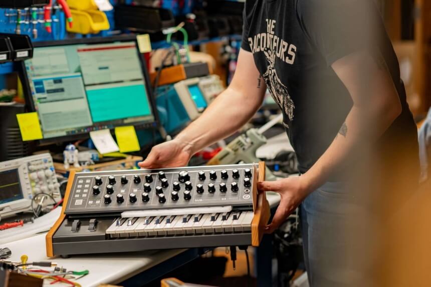 10 Best Synths under $1000 – High-End Models Suitable for Every Genre!