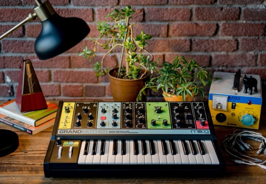 10 Best Synths under $1000 – High-End Models Suitable for Every Genre!