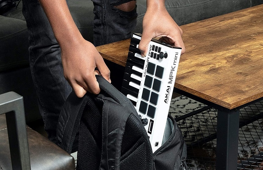 10 Best MIDI Keyboards for FL Studio – Bring Your Ideas to Music! (Fall 2022)