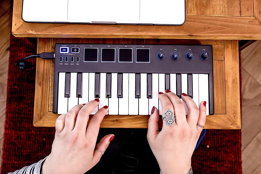 10 Best MIDI Keyboards for FL Studio Selection (Fall 2022)