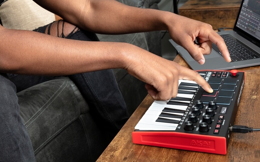 6 Best MIDI Keyboards under $200 for the Best Musical Experience on a Budget (Winter 2023)