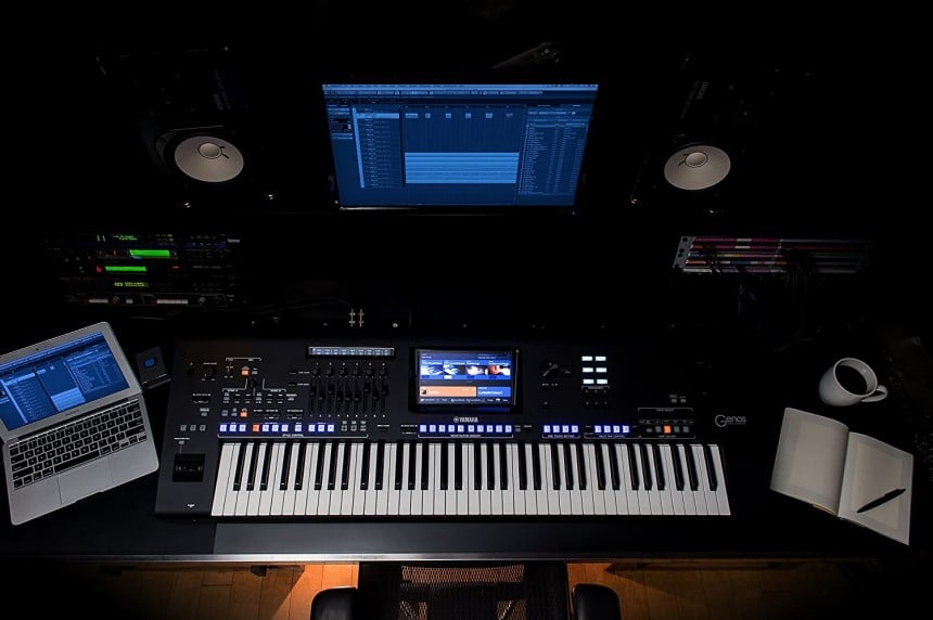 6 Best Arranger Keyboards to Offer You a Big Variety of Sounds and Styles