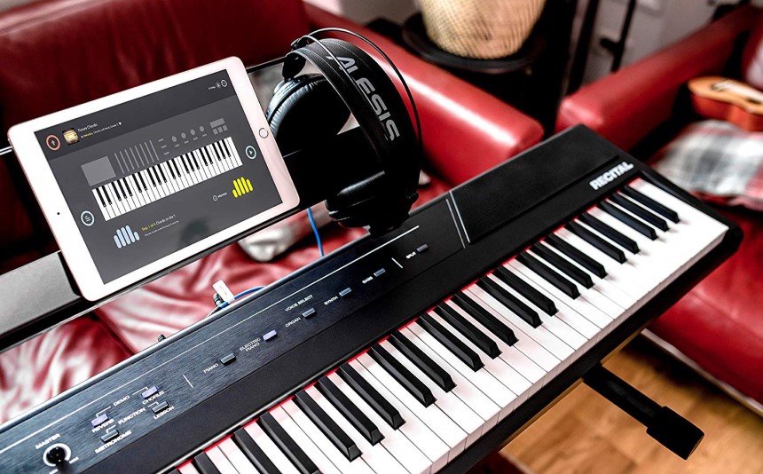 MIDI Controller vs Keyboard: Choose What's Best for You!