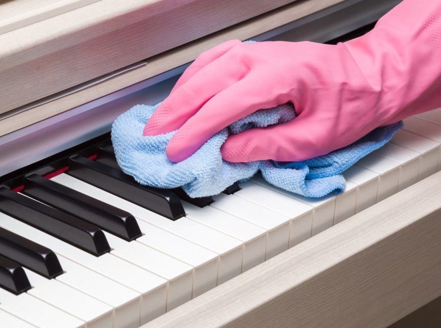 How to Clean Digital Piano Keys? Easy Guide with Tips from Professionals!