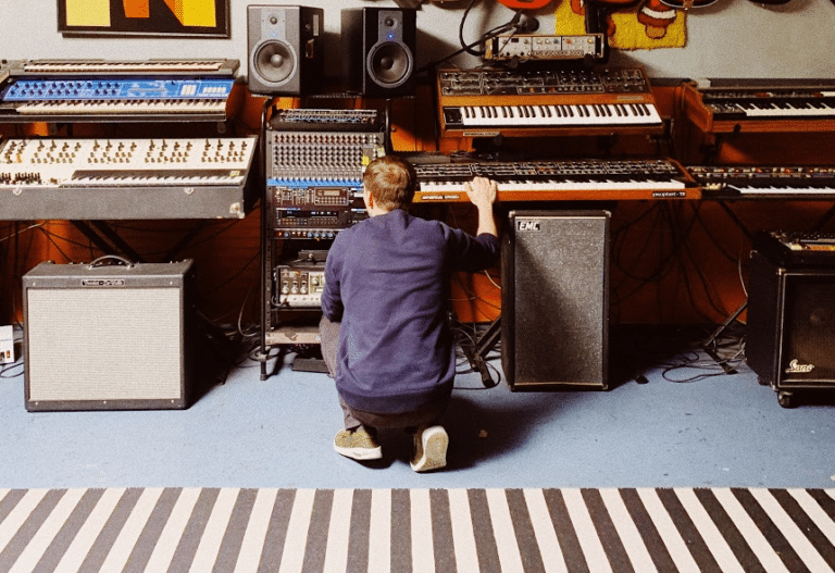 Analog vs. Digital Synth Which One Is Worth Buying?