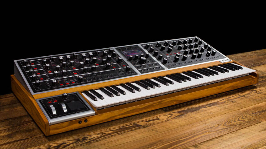 Monophonic vs. Polyphonic Synth: Which Musical Instrument to Choose?