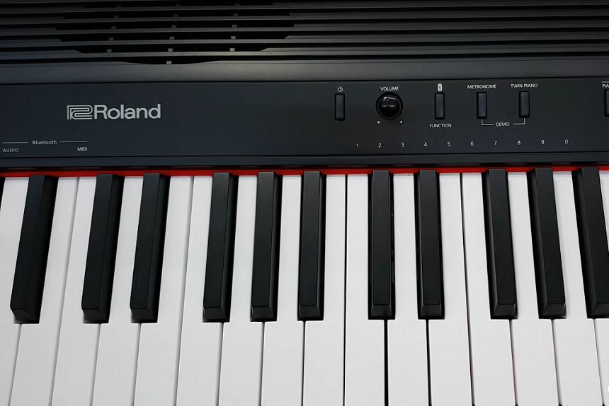 Roland Go Piano Review: Portable Keyboard for Beginners (Winter 2022)