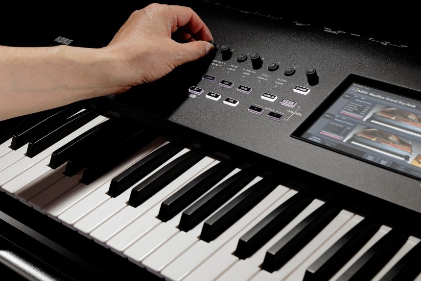 9 Best Keyboard Workstations for Music Producers and Aspiring Composers (Winter 2022)