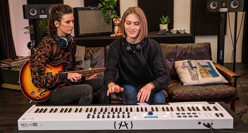 8 Best Weighted MIDI Keyboards for More Expressive Play (Winter 2022)